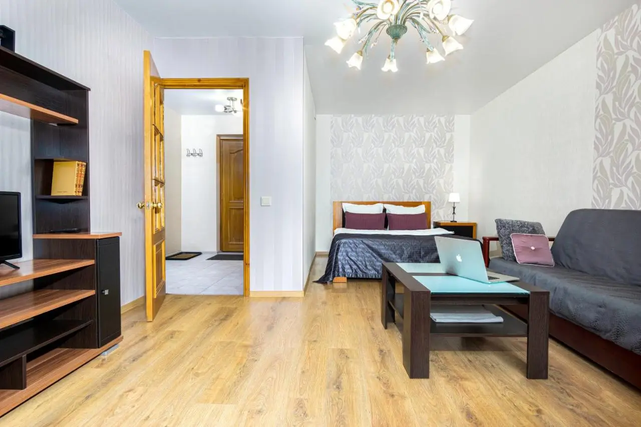 Ярославль: БЕСКОНТАКТНОЕ ЗАСЕЛЕНИЕ - GoldenRingApartments - Super Location, Shedrina 38