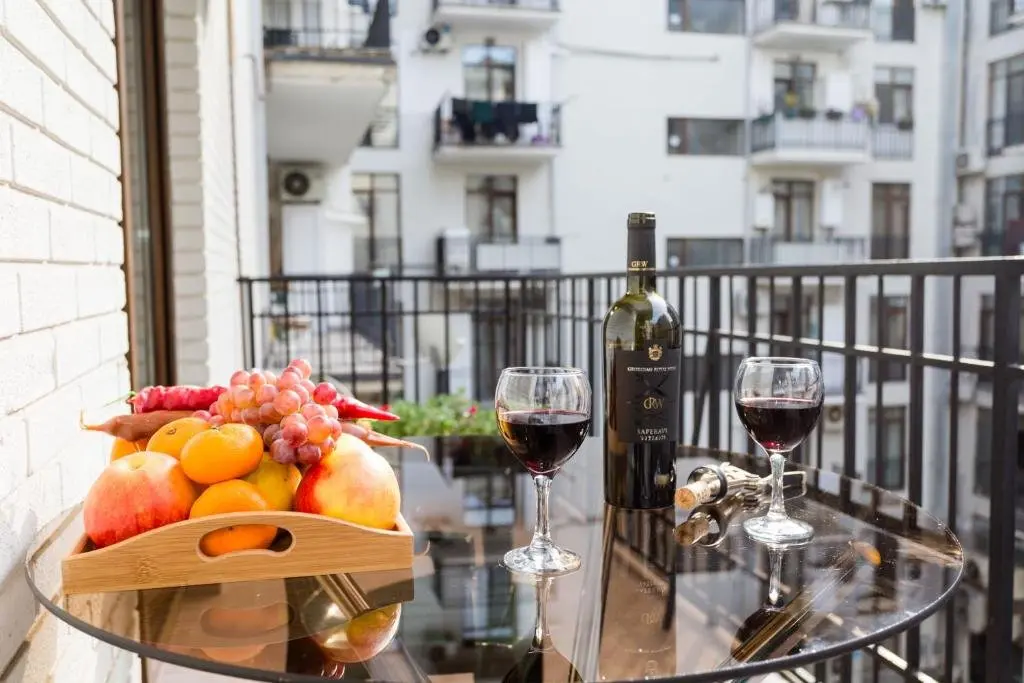 Тбилиси: Serviced Apartment On Rustaveli Avenue 6