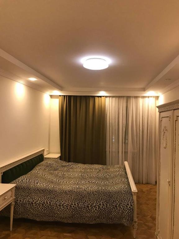 Батуми: New Apartment 100(M2) Next To 6 May Park