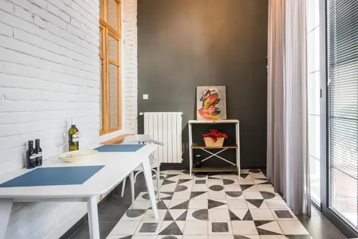 Тбилиси: Stylish Apartment In Old Tbilisi Near Fabrika