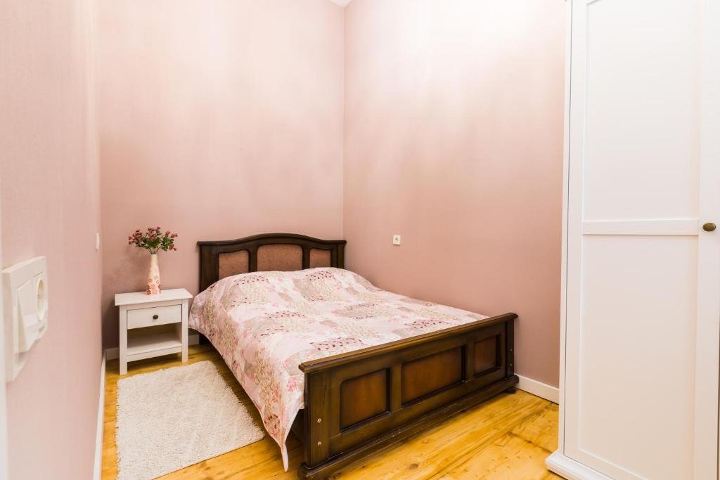 Тбилиси: Stylish Apartment In Old Tbilisi Near Fabrika