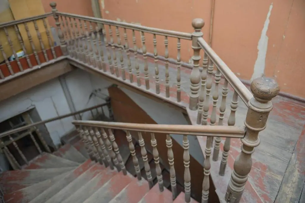Тбилиси: Modern Studio In Old Tbilisi Near Rustaveli