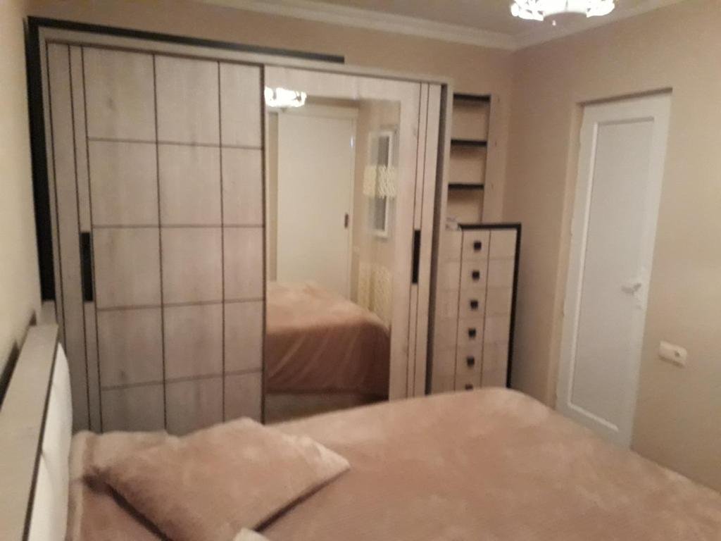 Батуми: Ramazi's Apartment