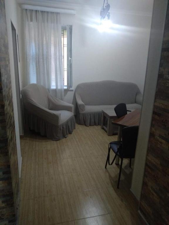 Тбилиси: Tbilisi D. Agmashenebeli Avenue 35 Apartment