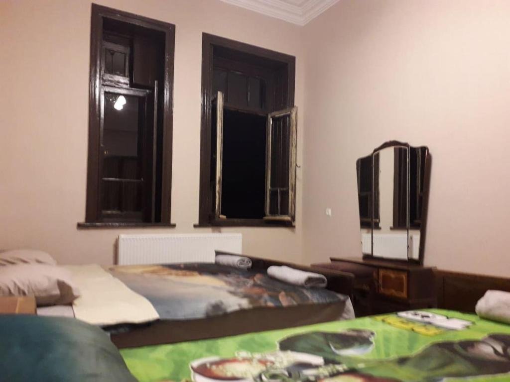 Тбилиси: Private Home In Old Town 1