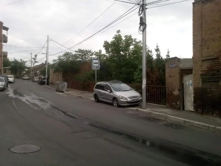 Тбилиси: Private Home In Old Town 1