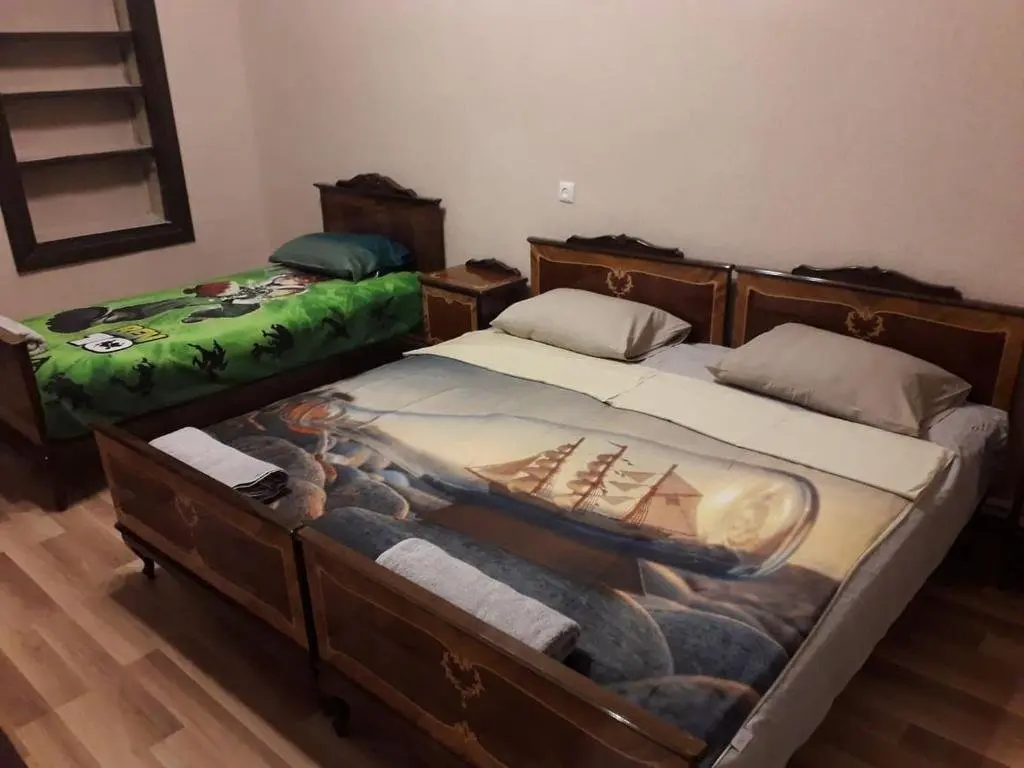 Тбилиси: Private Home In Old Town 1