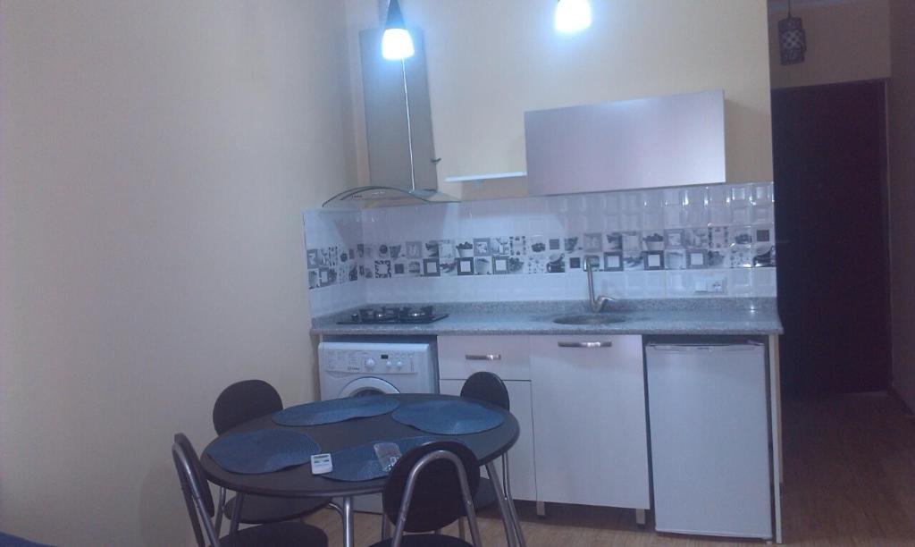 Батуми: Nodar Apartments 2