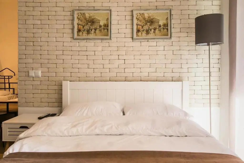 Тбилиси: Newly Built 2 Bedroom Apartment In Old Tbilisi.