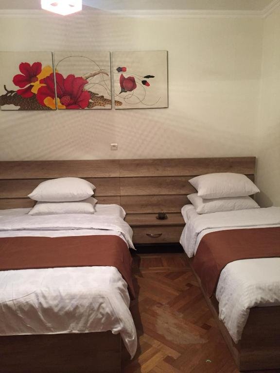 Степанцминда: RIVERSIDE