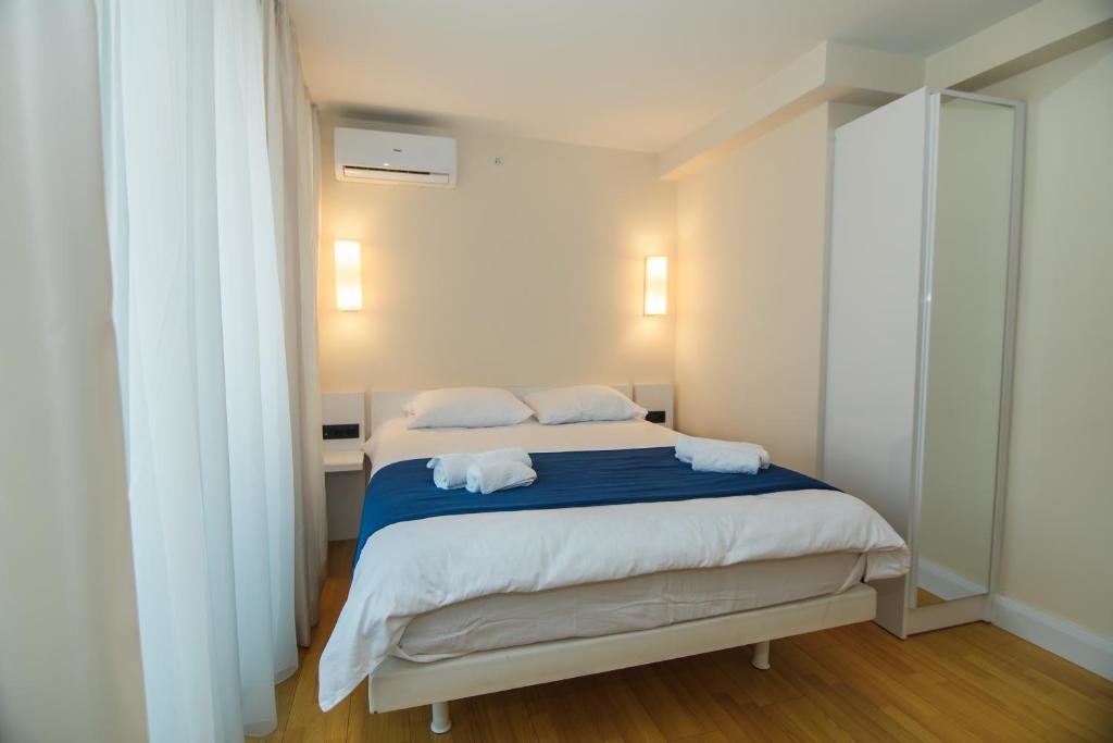 Батуми: Orbi City Apartament 2243