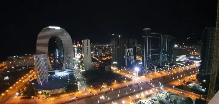 Батуми: Orbi City 2729
