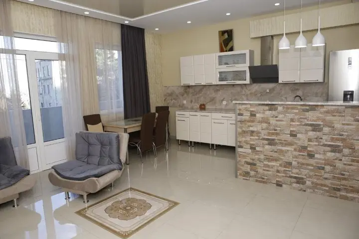 Тбилиси: New 2 Bdr Apartment Sololaki