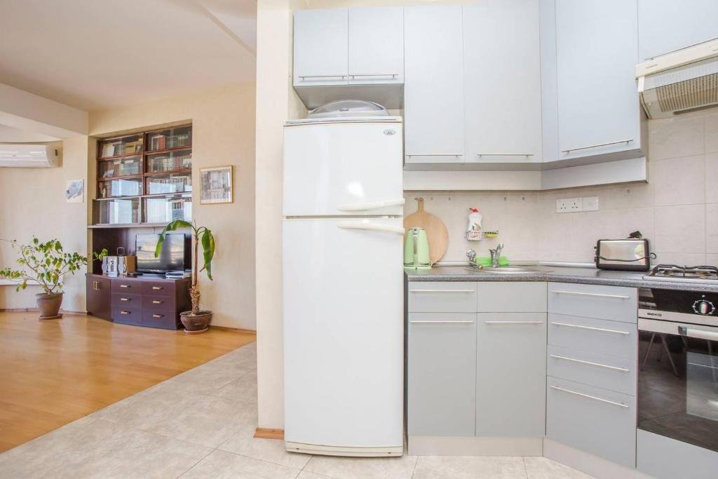 Тбилиси: Soaked 1Br Apartment W Balcony In Of Tbilisi