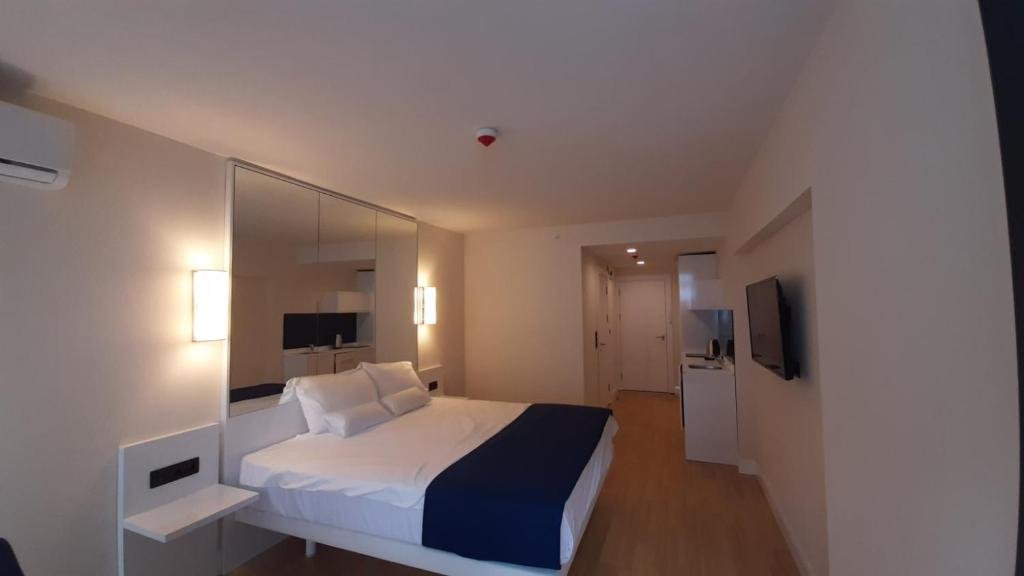Батуми: Orbi City Studio Apartment
