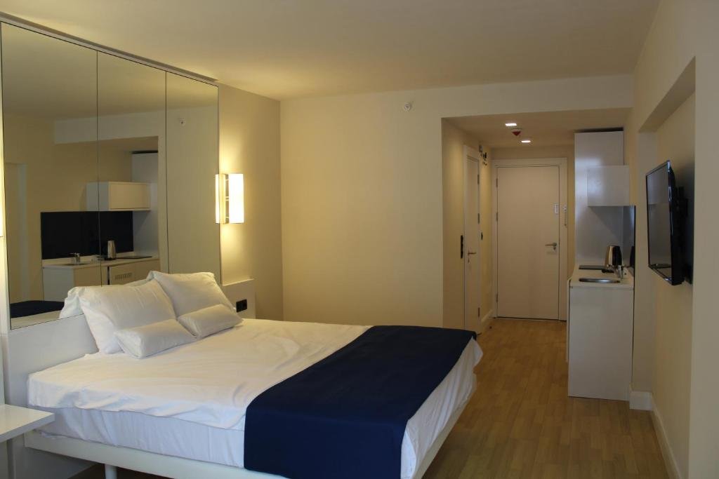Батуми: Orbi City Studio Apartment