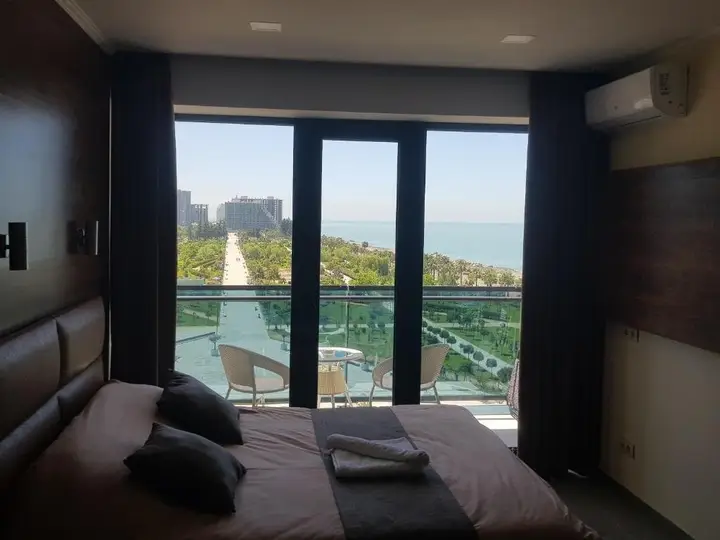 Батуми: V. Beach Tower