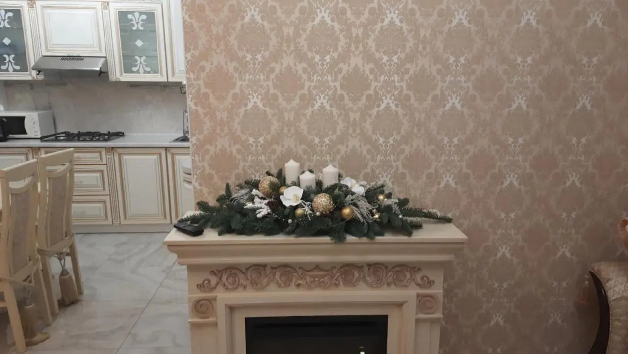 Рыбинск: Apartment Royal Fleur de Lys Королевская Лилия