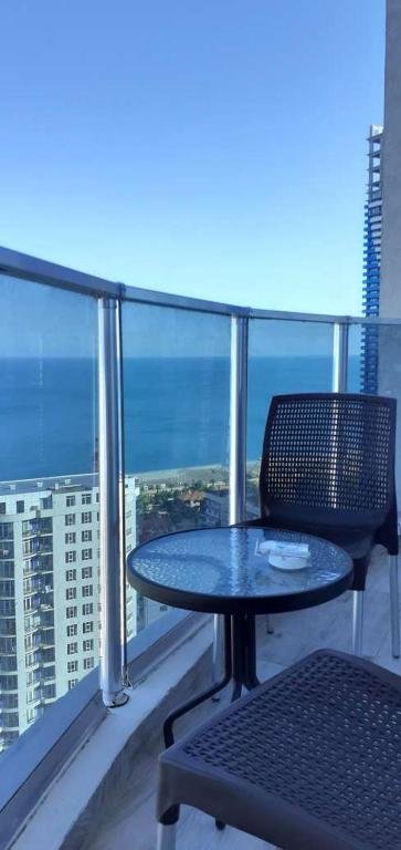 Батуми: Pirosmani 18D,,Orange Suite'' 3 Rooms Apartment On 25Th Floor With Panoramic Sea View
