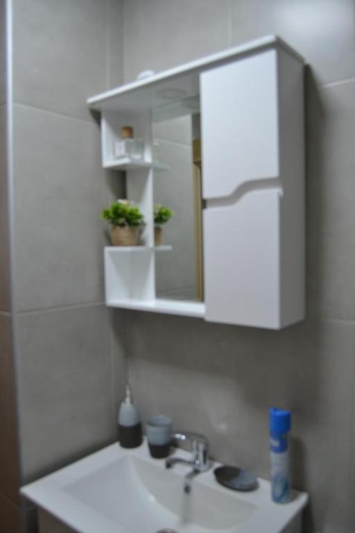 Тбилиси: Studio Apartment Behind Tbilisi Opera