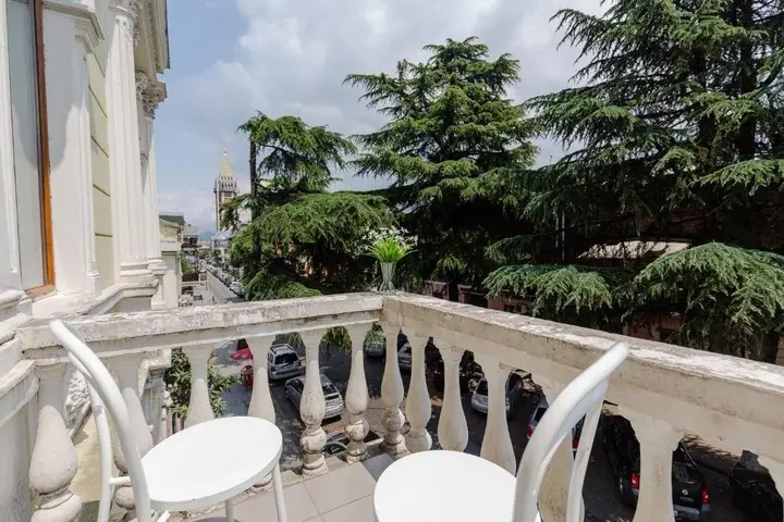 Батуми: Near Piazza Apartment 1Bedroom And 1Bath And Balcony