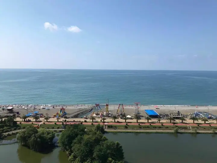 Батуми: Sea View Luxury 2 Bedroom Apartment.