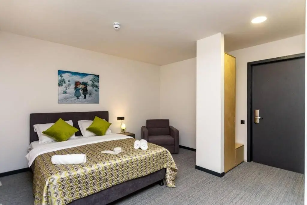 Бакуриани: Studio apt With furnished balcony 2 min To Kokhta