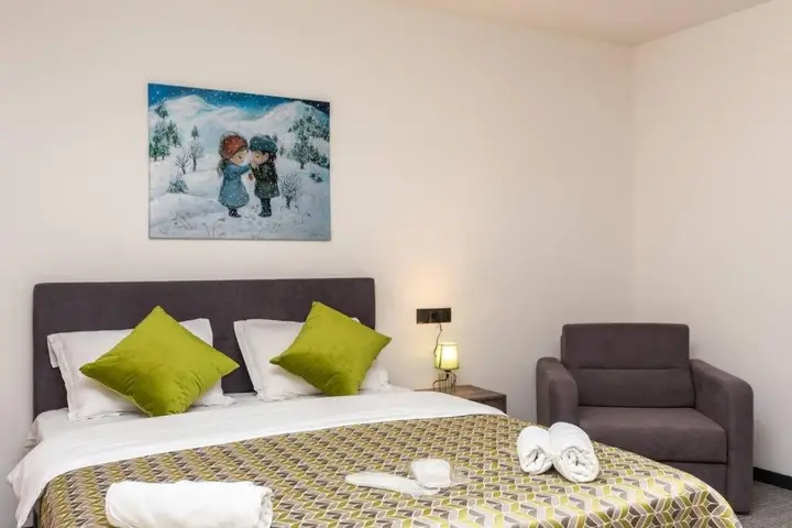 Бакуриани: Studio apt With furnished balcony 2 min To Kokhta