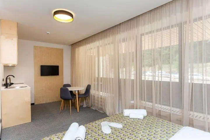 Бакуриани: Studio apt With furnished balcony 2 min To Kokhta
