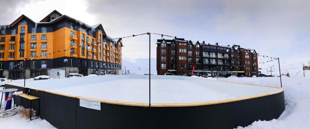 Гудаури: Ski In Out Studio Apartment in New Gudauri