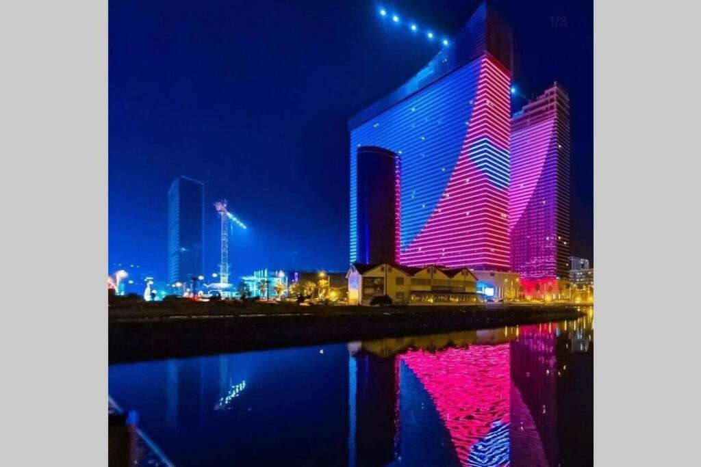 Батуми: The Best Apartment Orbi City 26Th