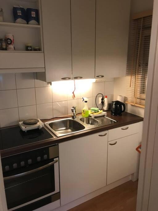 Тбилиси: Nice A Apartment And Clean 4