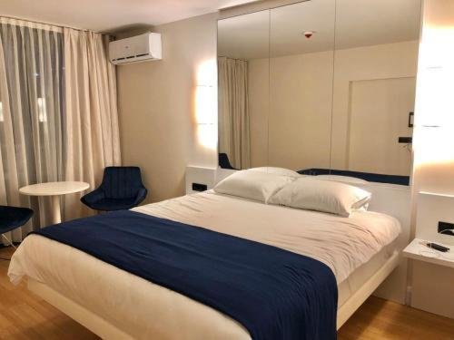 Батуми: Orbi City Apartments 09 58