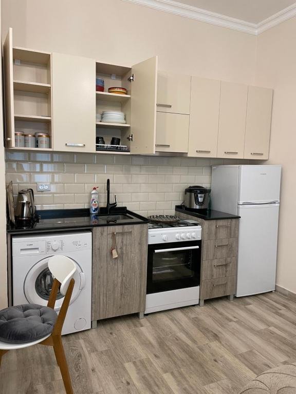 Батуми: Top Luxury Apartament In Heart Of Batumi 50 Meters From Sea