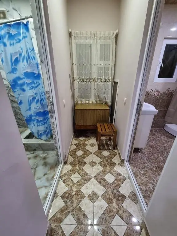 Кутаиси: Tsereteli Street #16