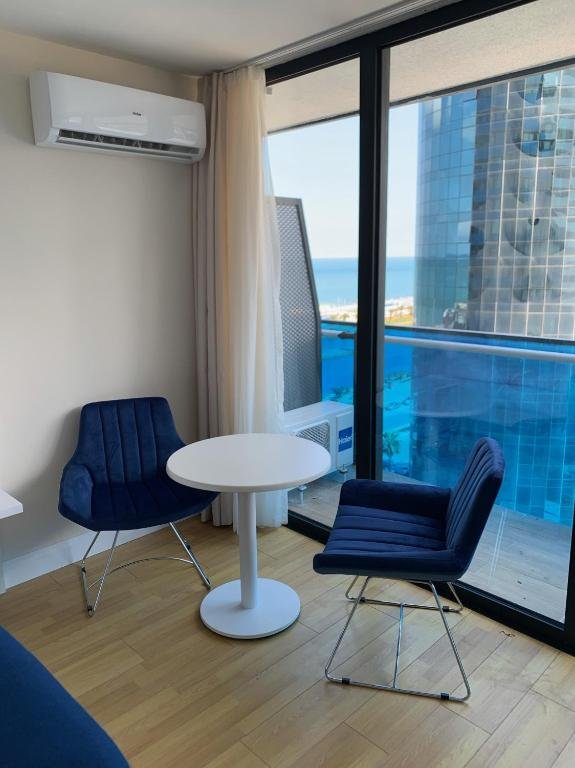 Батуми: Orbi City Apartment 925