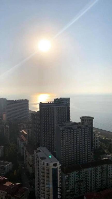Батуми: Orbi Apartment With Sea View From 40Th Floor, Sherif Khimshiashvili Street 7
