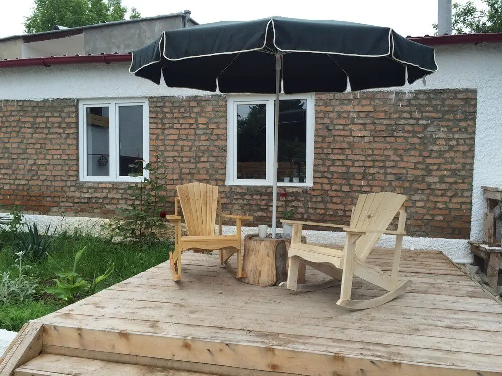 Гурджаани: The Rolé House