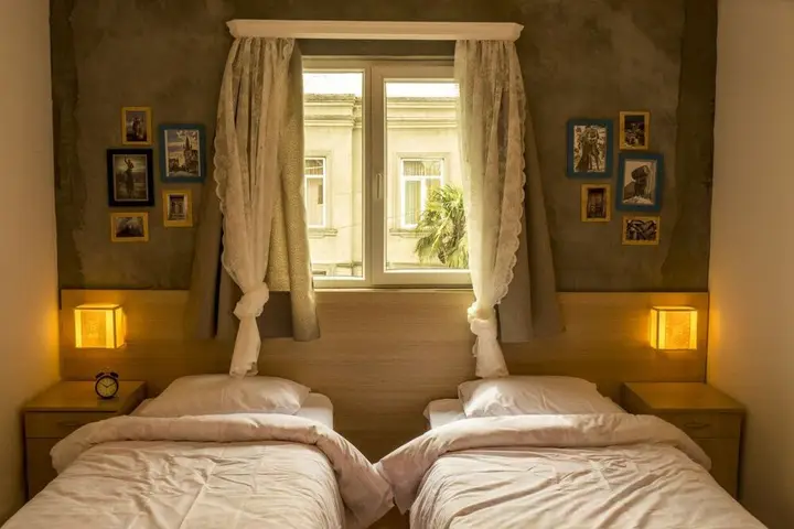 Гурджаани: The Rolé House