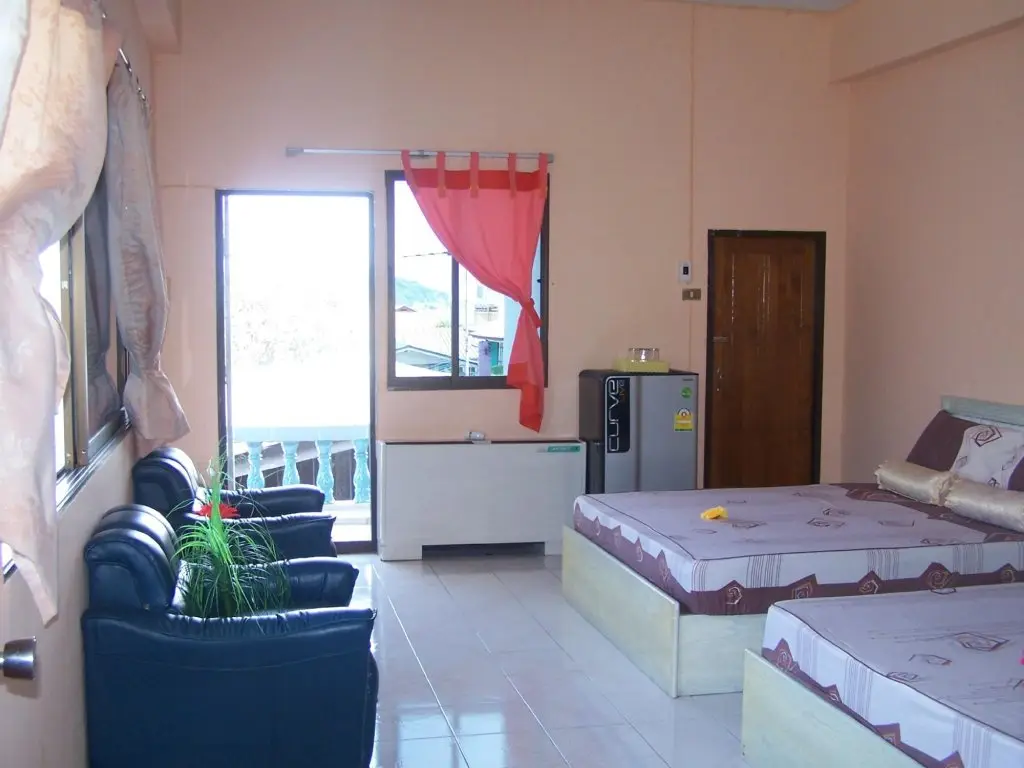 Ко Сичанг: Baan Khun Ning Sichang