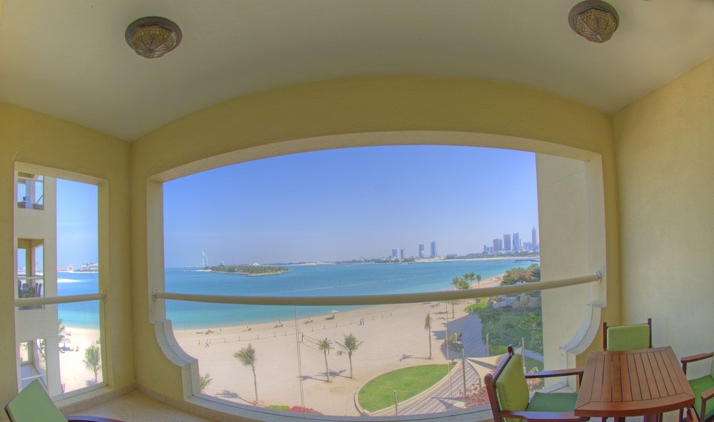 Дубай: Royal Club Palm Jumeirah Dubai