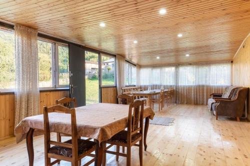 Местиа: Guesthouse Beqa Zhabeshi