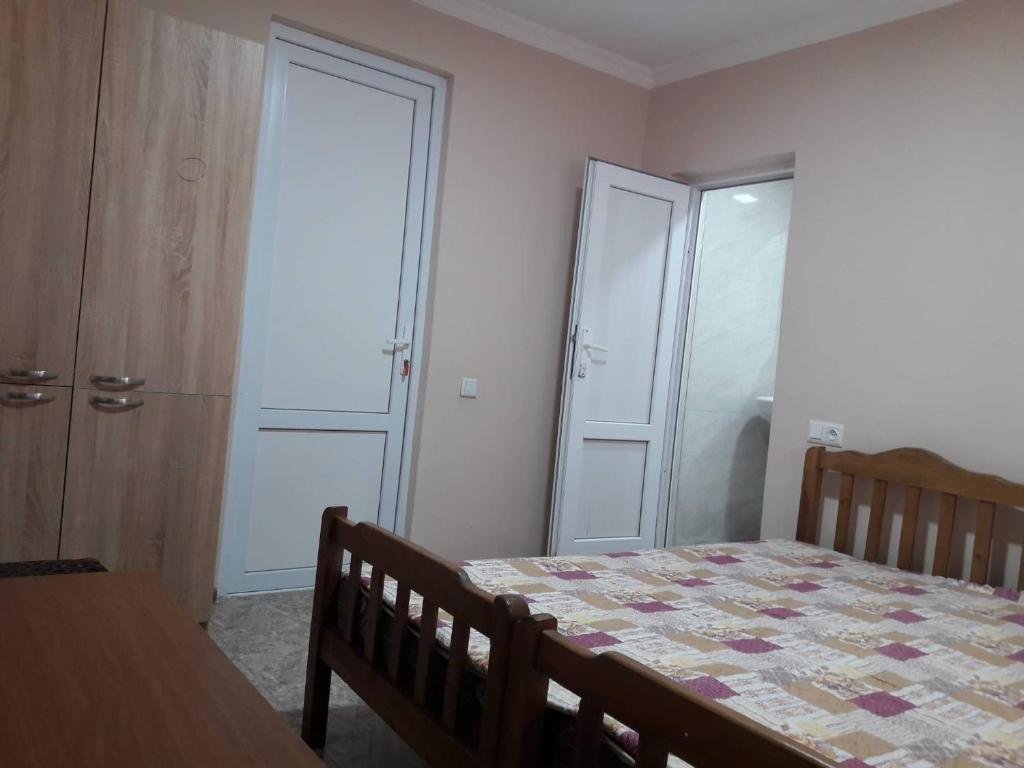 Кобулети: Guest House KOBULETI #788