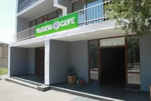Вардзиа: Vardzia Cave Hotel
