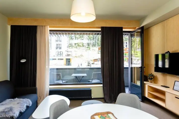 Бакуриани: 2BR apt with a furnished balcony 2 min to Kokhta