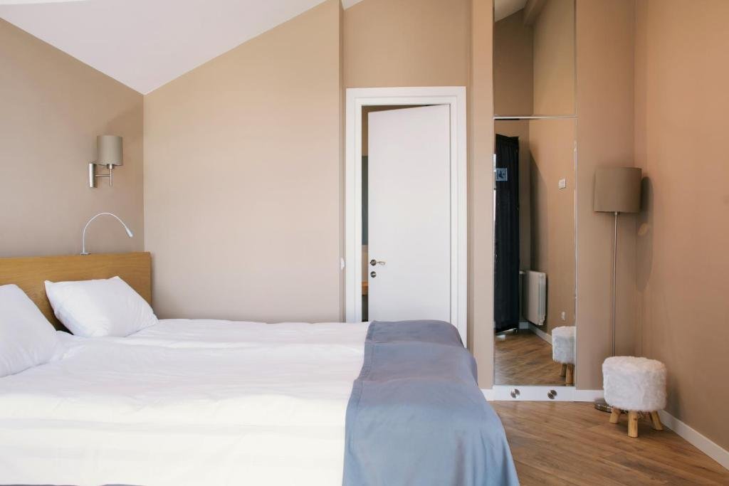 Гудаури: George Snow Apartments in New Gudauri - fireplace, 50m to Gondola lift