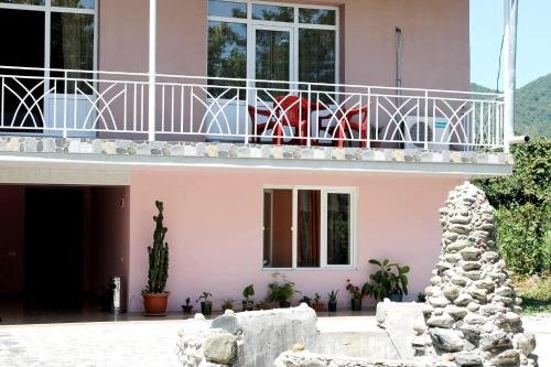 Кварели: Betti Hotel