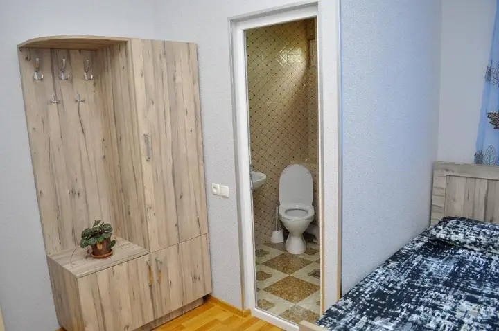 Кутаиси: Aia