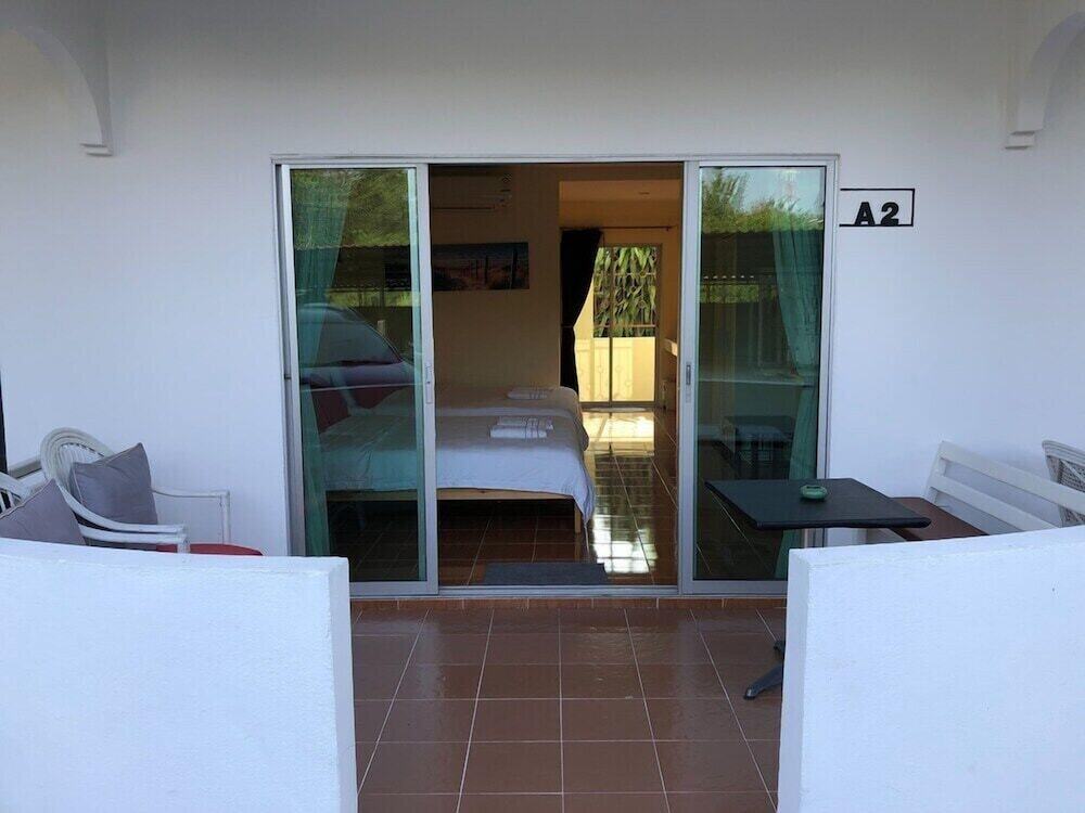 Банг-Саре: RoomQuest One Bangsaray