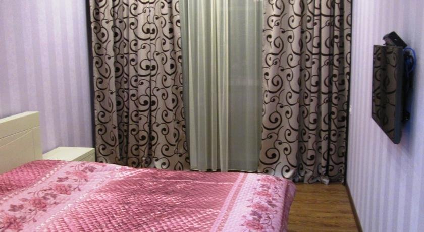 Тбилиси: Apartment Beside Parliament